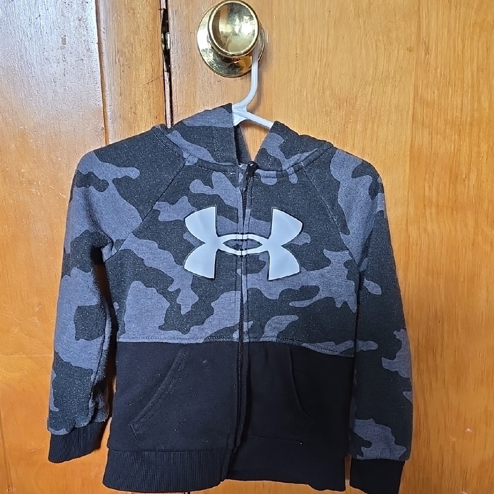 Under Armour Kids Camo Hoodie - Black and Gray 24 month